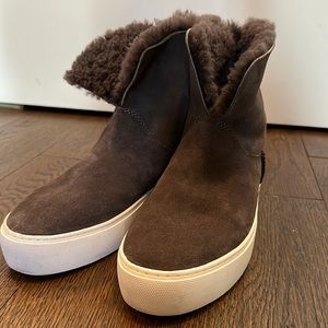 UGG Lynus Platform Sneaker Boot